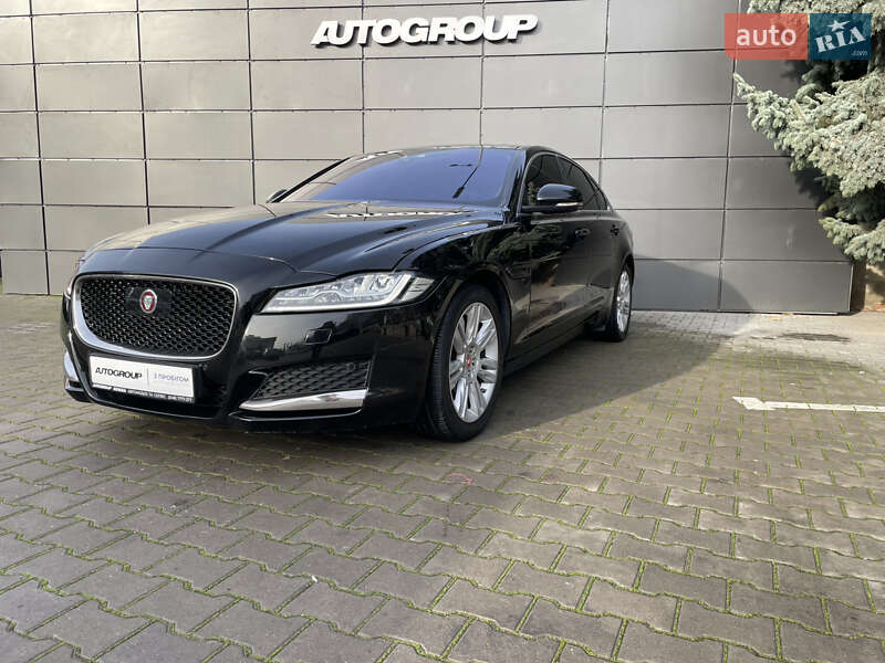 Jaguar XF 2019