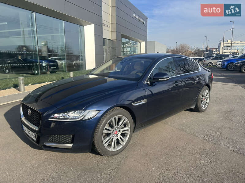 Jaguar XF 2020
