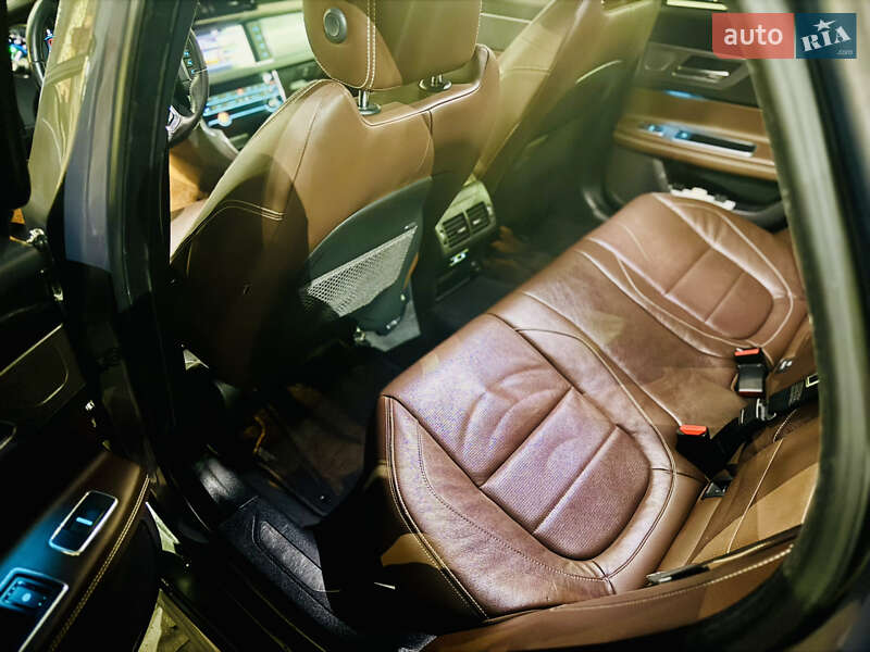 Седан Jaguar XF 2015 в Києві