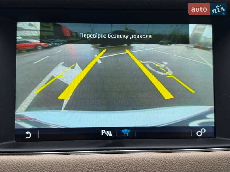 Седан Jaguar XF 2015 в Киеве