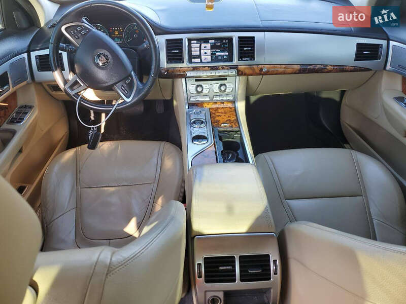 Седан Jaguar XF 2015 в Запорожье фото 7 Седан Jaguar XF 2015 в Запорожье