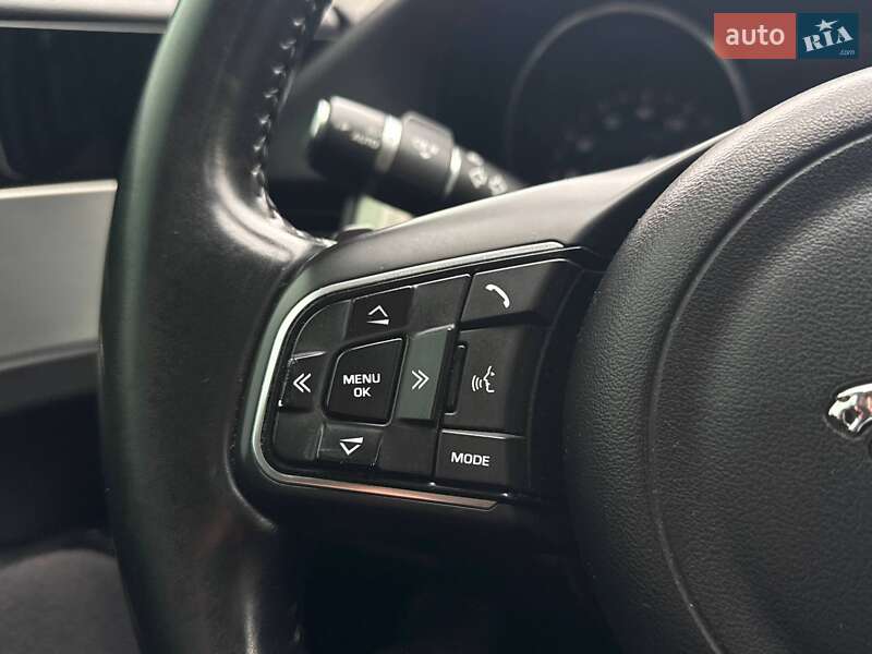 Седан Jaguar XF 2016 в Киеве фото 21 Седан Jaguar XF 2016 в Киеве