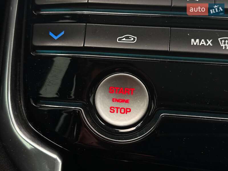 Седан Jaguar XF 2016 в Киеве фото 26 Седан Jaguar XF 2016 в Киеве