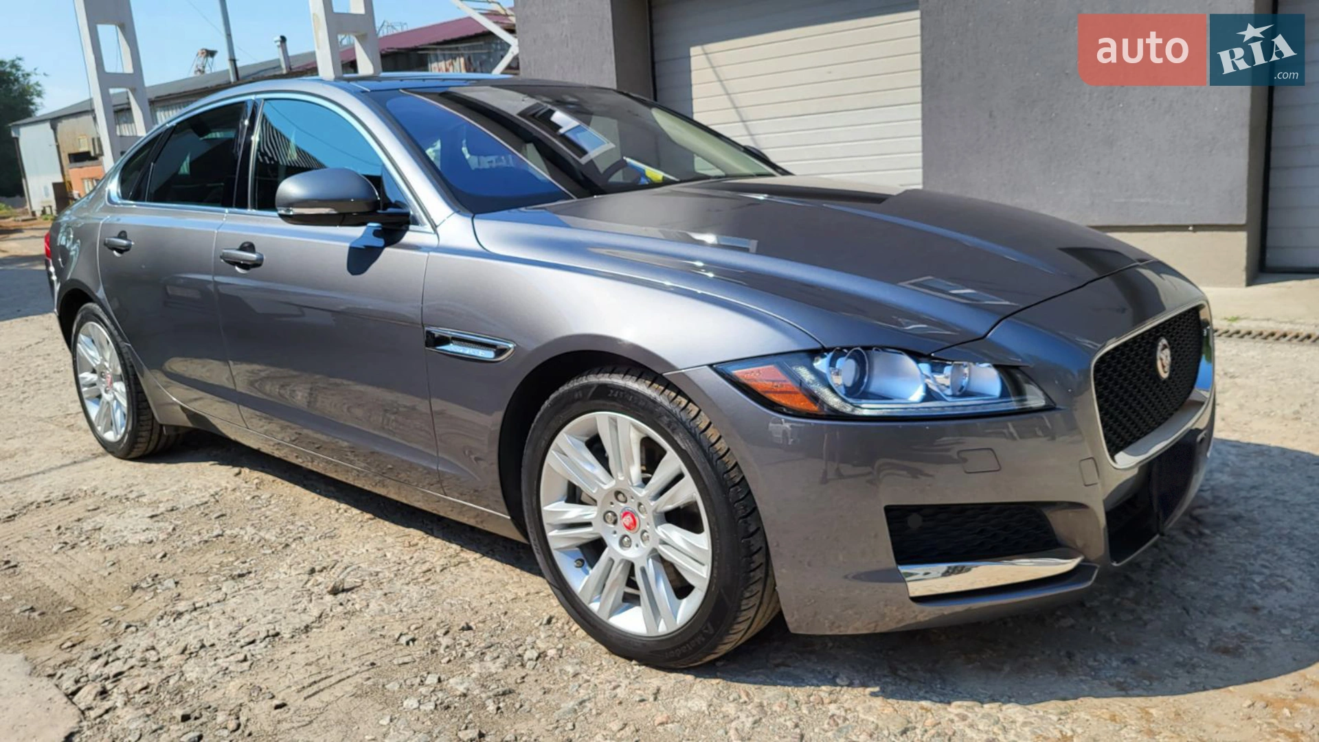 2015 Jaguar XF - мініатюра 2