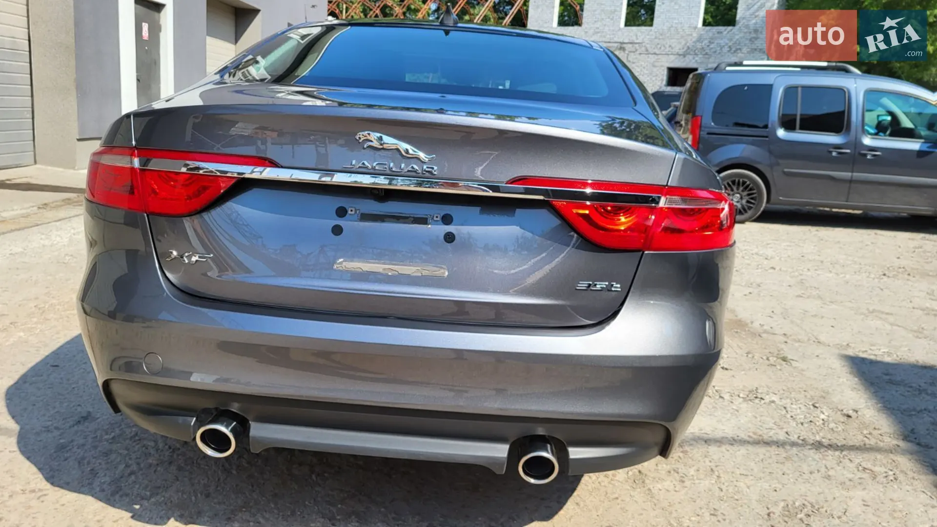 2015 Jaguar XF - мініатюра 3