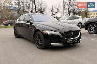 Седан Jaguar XF 2016 в Вінниці