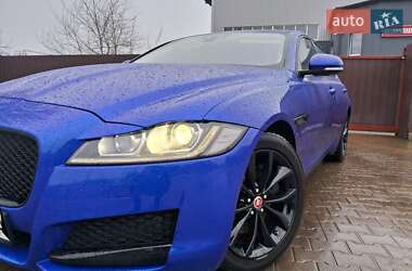 Седан Jaguar XF 2016 в Луцке