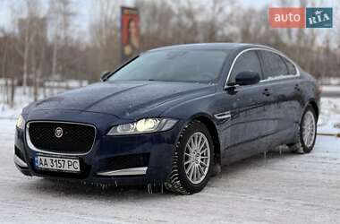 Седан Jaguar XF 2016 в Києві