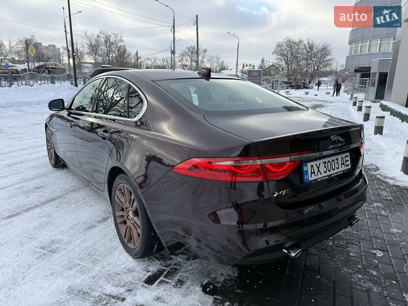 Седан Jaguar XF 2019 в Харкові