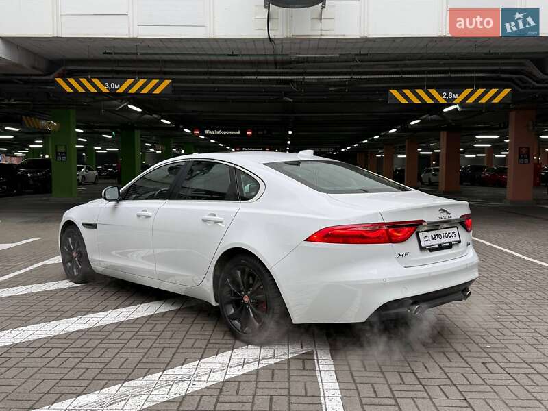 Седан Jaguar XF 2017 в Киеве фото 5 Седан Jaguar XF 2017 в Киеве