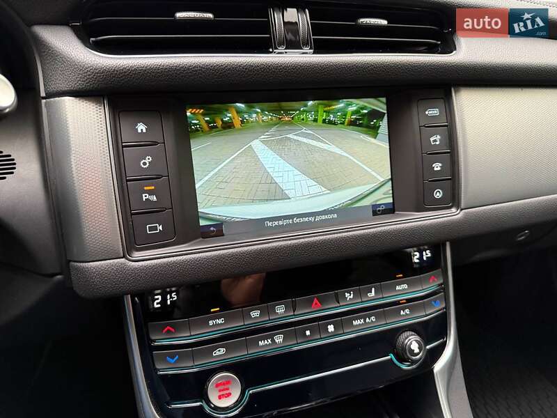 Седан Jaguar XF 2017 в Киеве фото 23 Седан Jaguar XF 2017 в Киеве