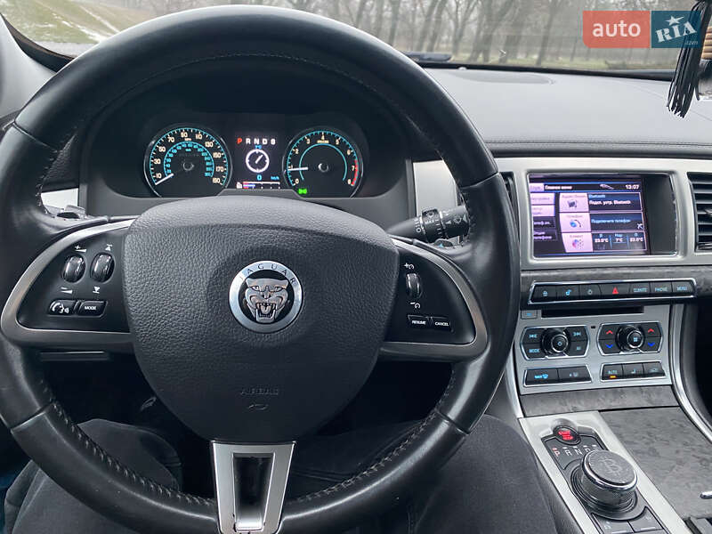 Седан Jaguar XF 2012 в Кропивницком фото 41 Седан Jaguar XF 2012 в Кропивницком