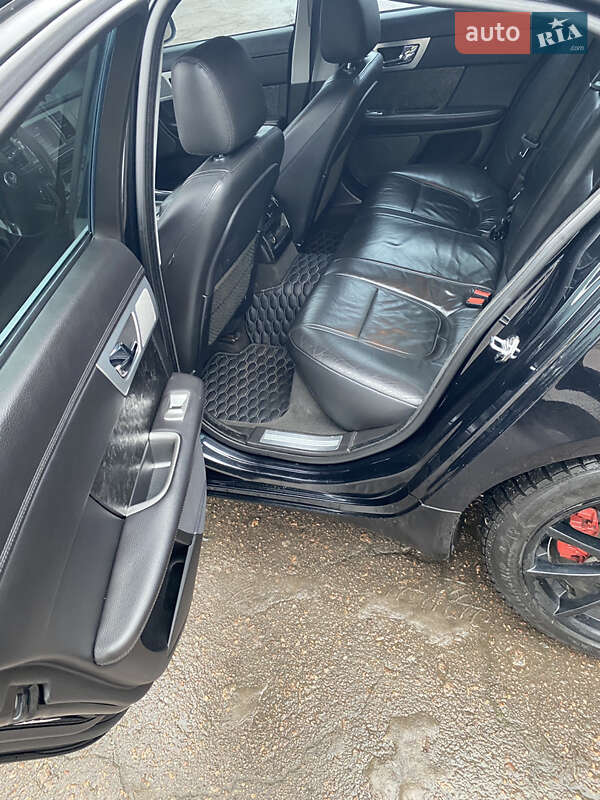 Седан Jaguar XF 2012 в Кропивницком фото 48 Седан Jaguar XF 2012 в Кропивницком