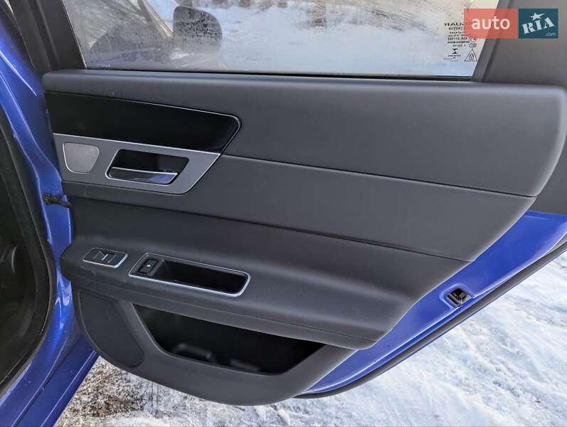 Седан Jaguar XF 2016 в Млинове фото 16 Седан Jaguar XF 2016 в Млинове