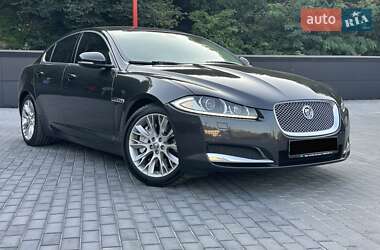 Седан Jaguar XF 2012 в Києві