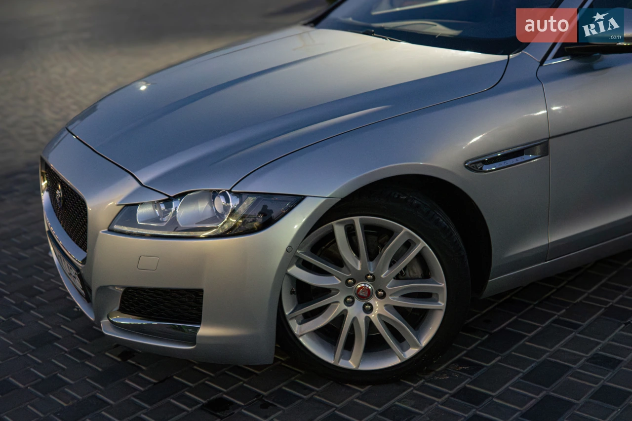 2014 Jaguar XF - мініатюра 23