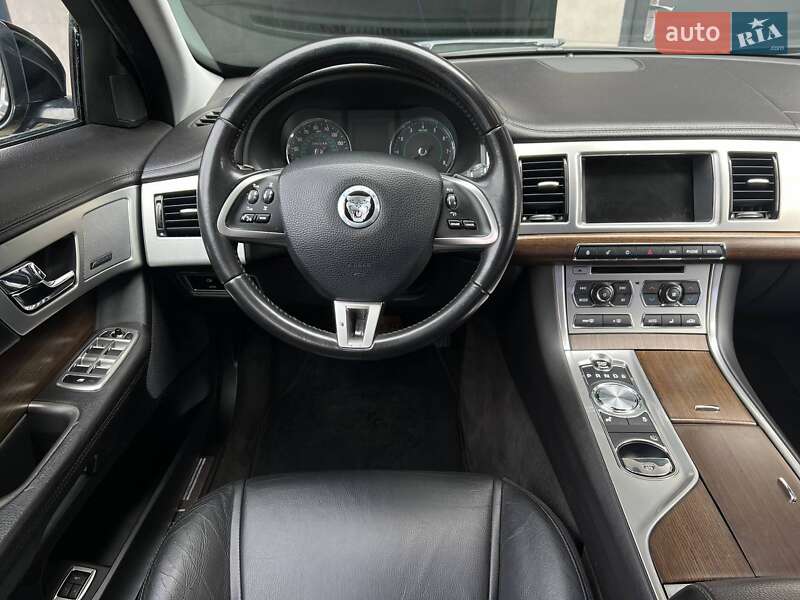 Седан Jaguar XF 2013 в Одессе фото 15 Седан Jaguar XF 2013 в Одессе