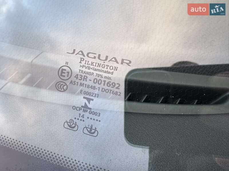 Седан Jaguar XF 2014 в Киеве