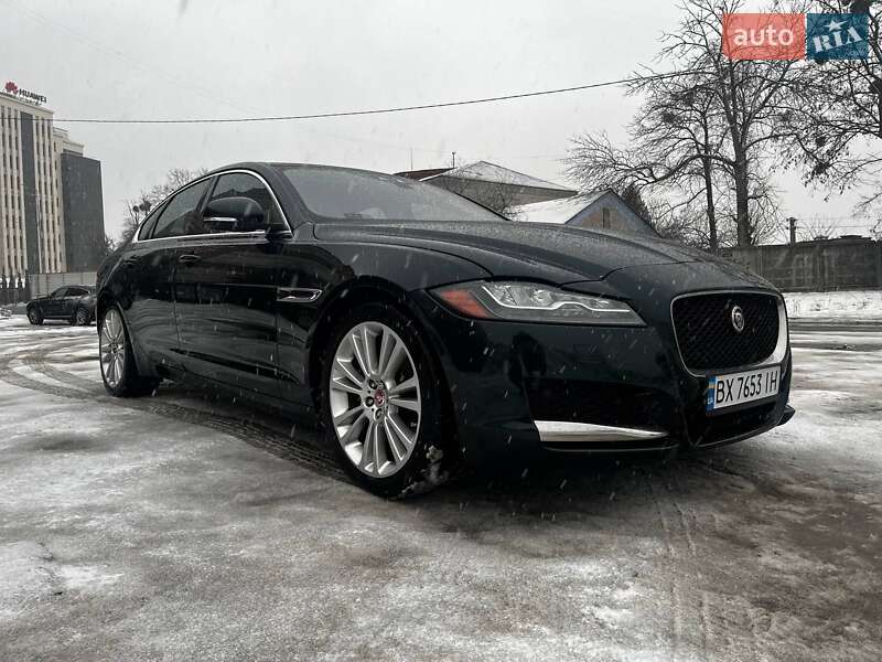 Седан Jaguar XF 2016 в Киеве фото 14 Седан Jaguar XF 2016 в Киеве