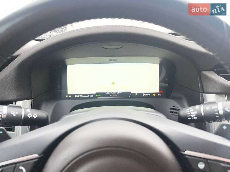 Седан Jaguar XF 2016 в Киеве фото 35 Седан Jaguar XF 2016 в Киеве