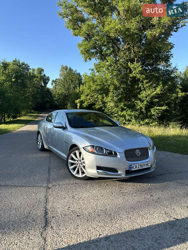 Jaguar XF 2013