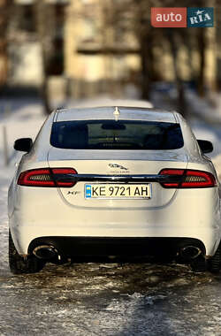 Седан Jaguar XF 2015 в Харкові