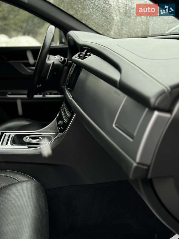 Универсал Jaguar XF 2018 в Бурштыне фото 30 Универсал Jaguar XF 2018 в Бурштыне