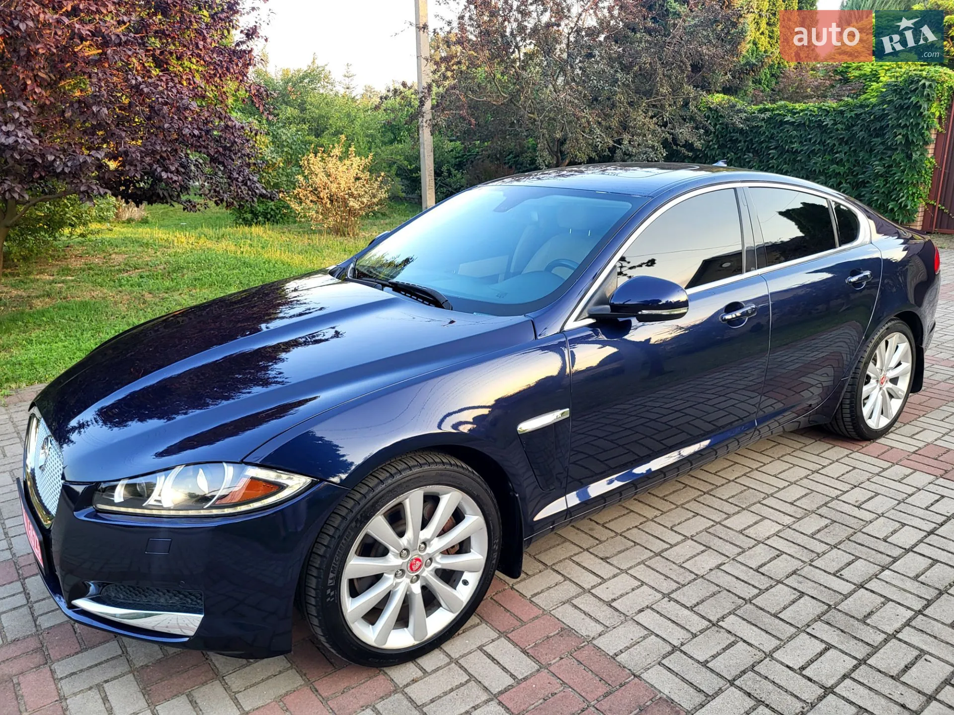 2013 Jaguar XF - мініатюра 4