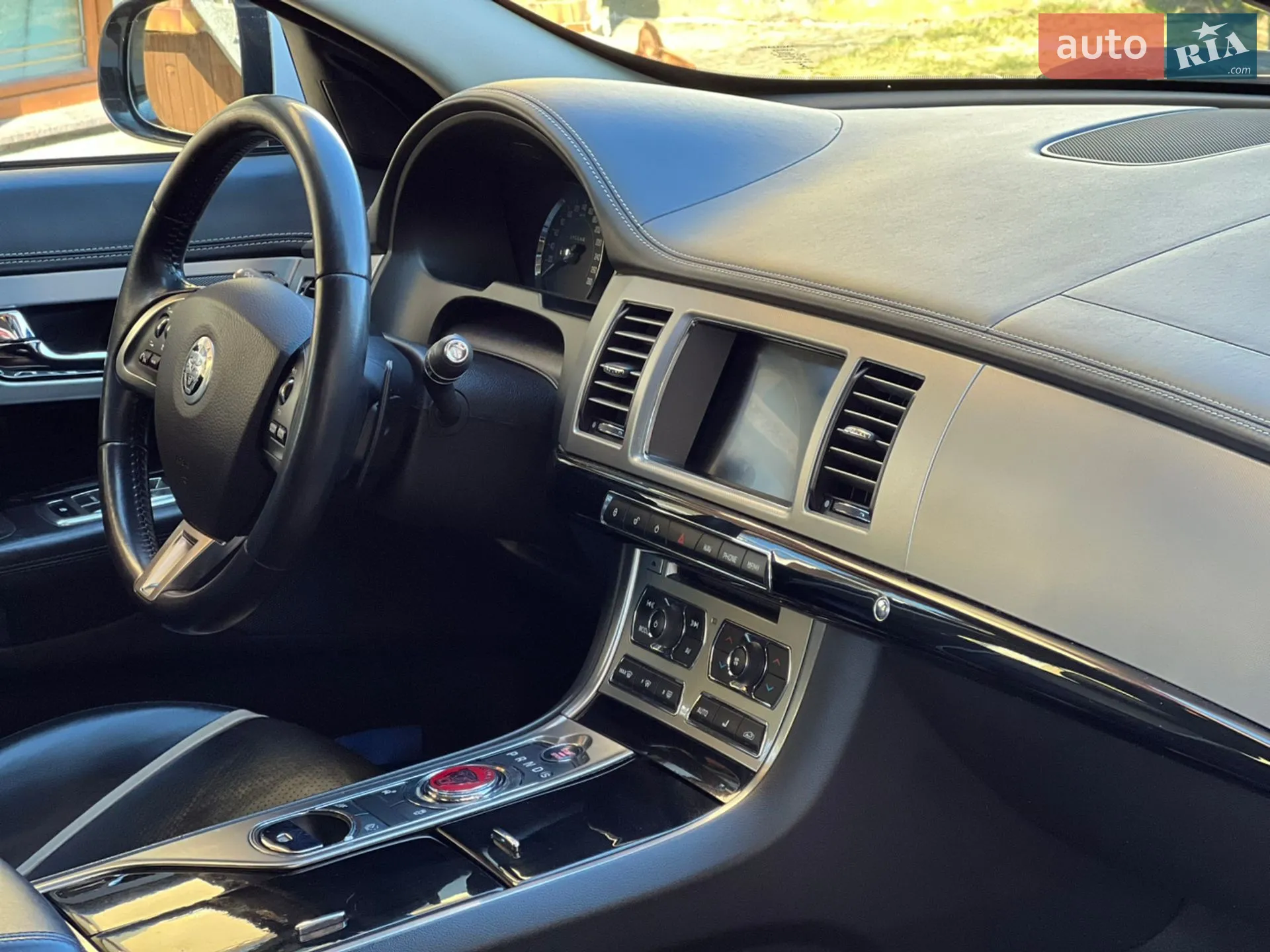 2012 Jaguar XF - мініатюра 47