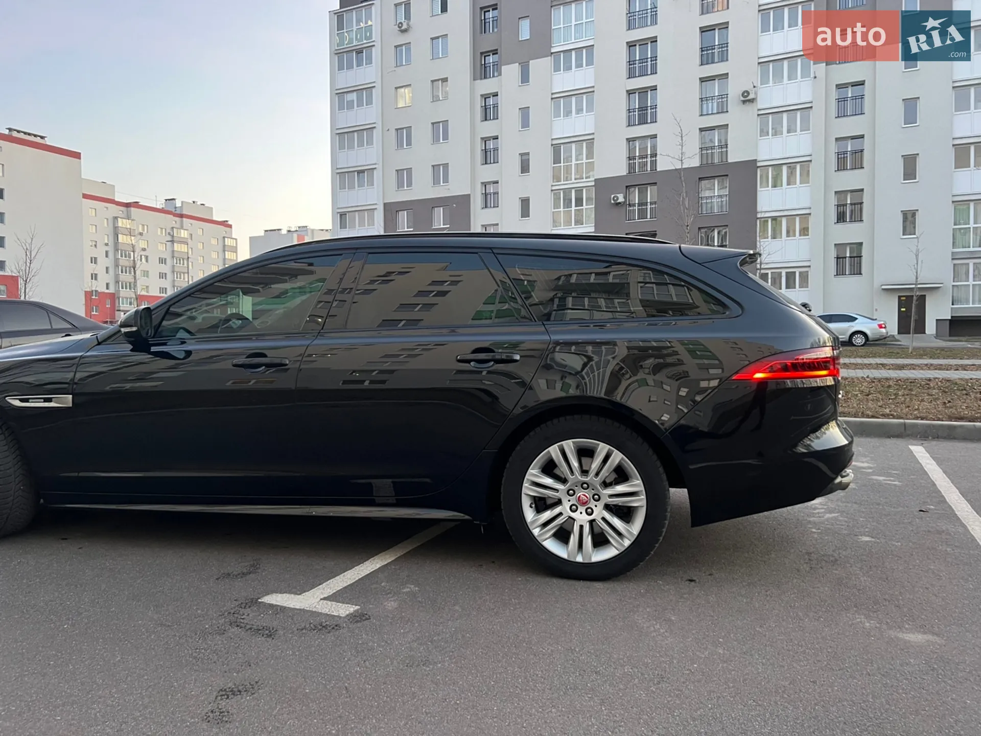 2019 Jaguar XF - мініатюра 11