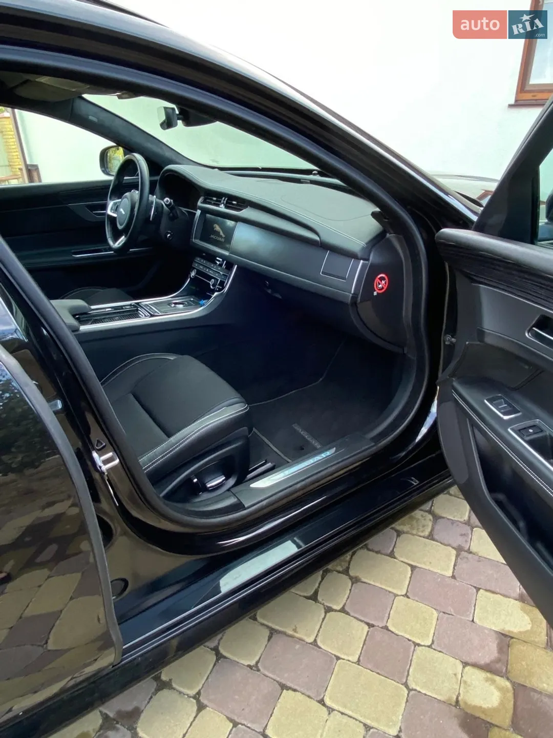 2019 Jaguar XF - мініатюра 44
