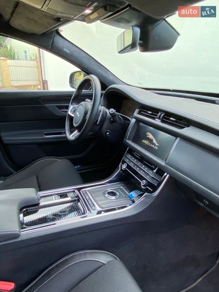 Универсал Jaguar XF 2019 в Киеве