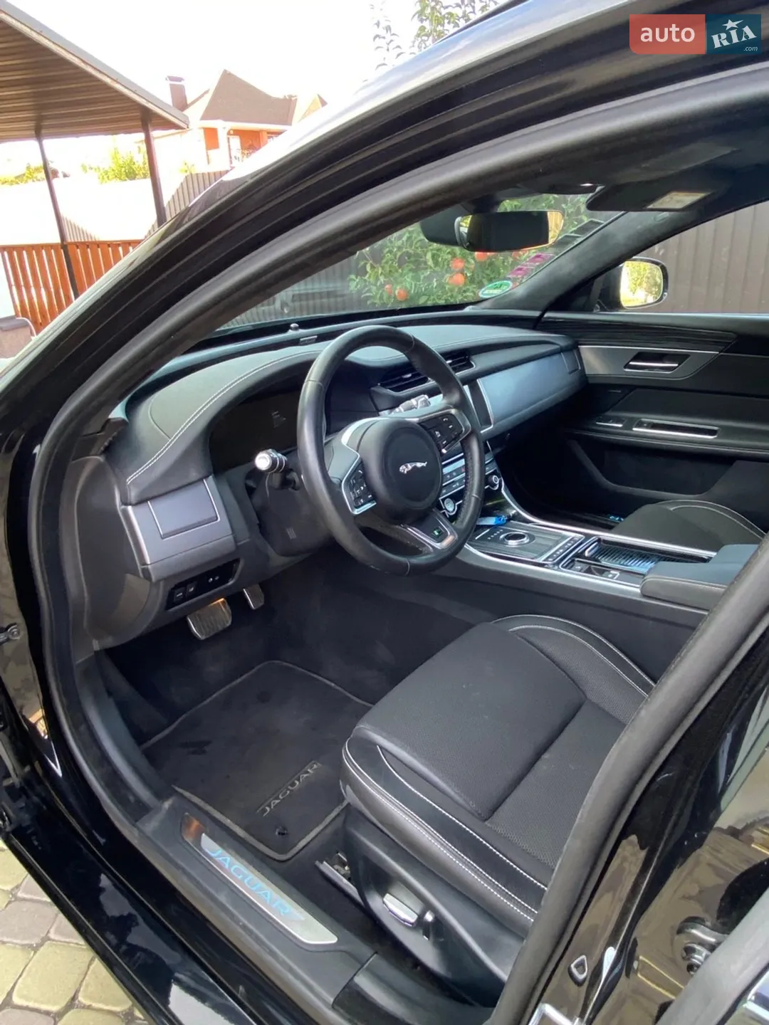 2019 Jaguar XF - мініатюра 64