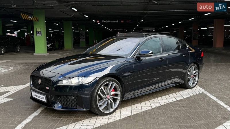 Седан Jaguar XF 2015 в Киеве