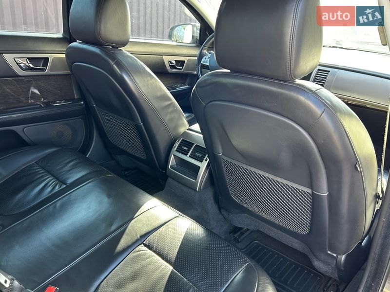 Седан Jaguar XF 2008 в Нежине