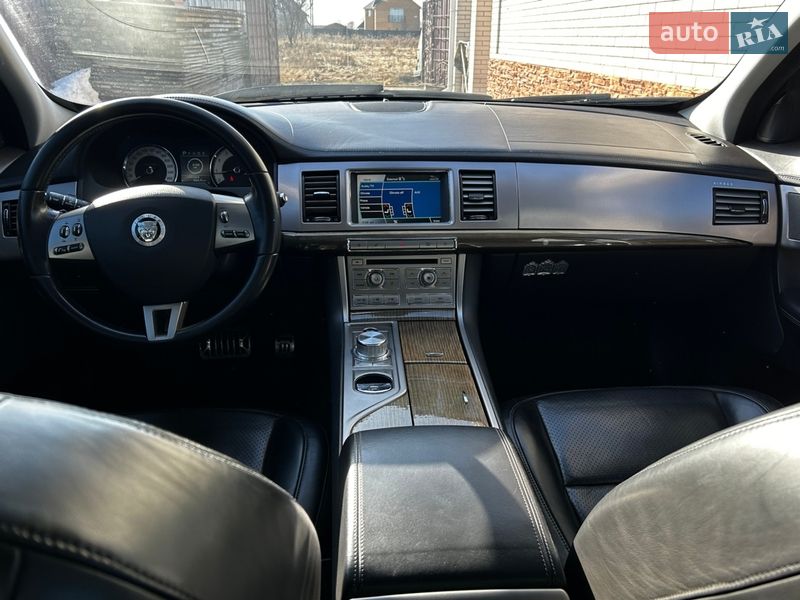 Седан Jaguar XF 2008 в Нежине