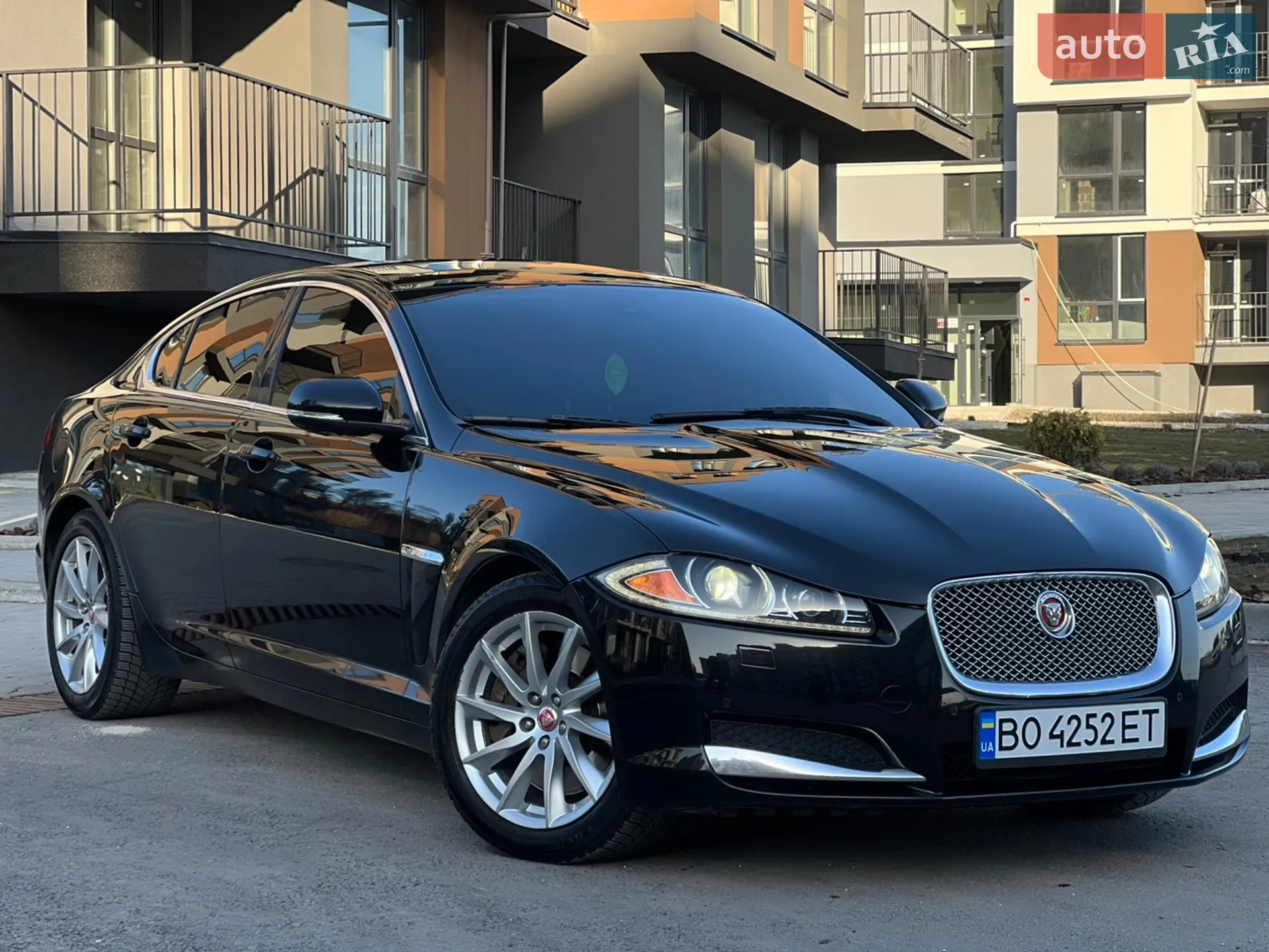 2014 Jaguar XF - мініатюра 3