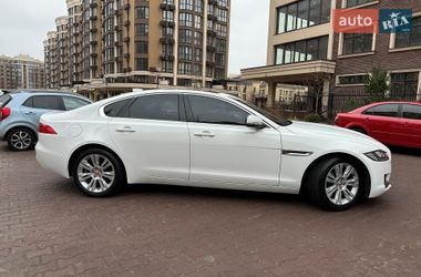 Седан Jaguar XF 2016 в Києві