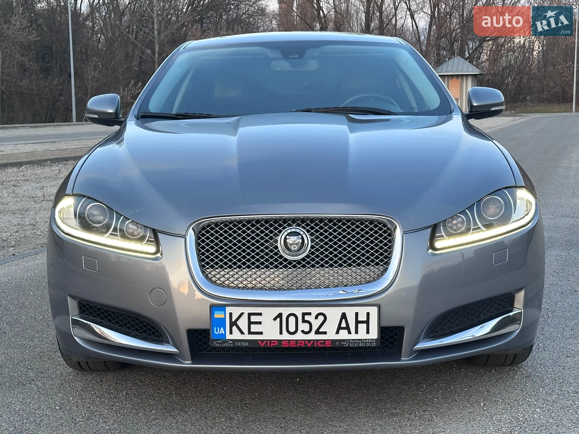 2012 Jaguar XF - мініатюра 3