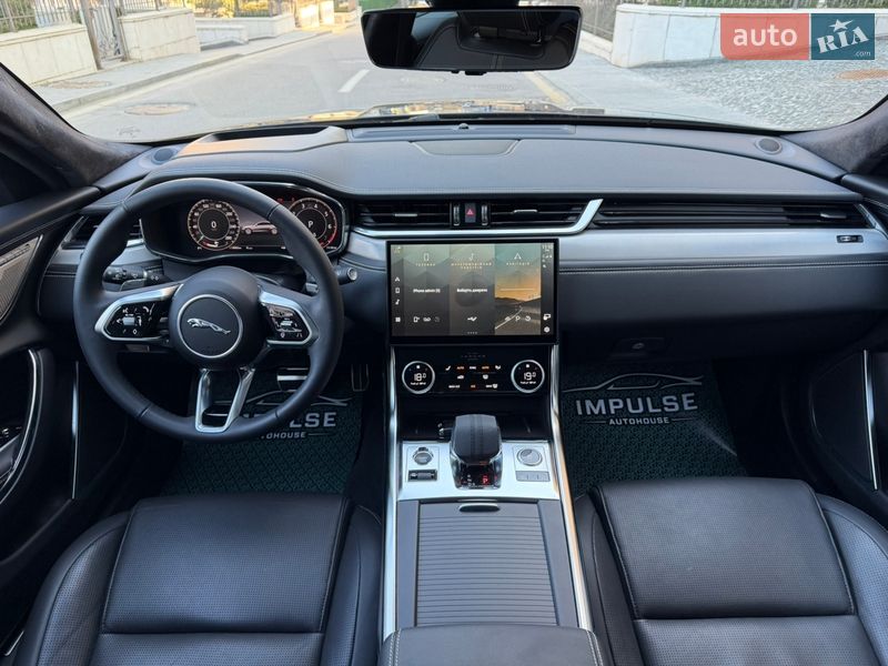 Седан Jaguar XF 2024 в Києві