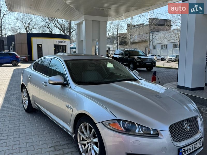 Седан Jaguar XF 2012 в Одессе