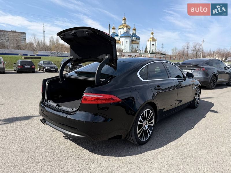 Седан Jaguar XF 2016 в Кривом Роге фото 33 Седан Jaguar XF 2016 в Кривом Роге