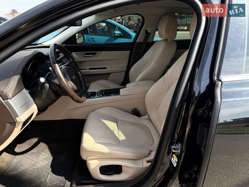 Седан Jaguar XF 2016 в Кривом Роге фото 37 Седан Jaguar XF 2016 в Кривом Роге