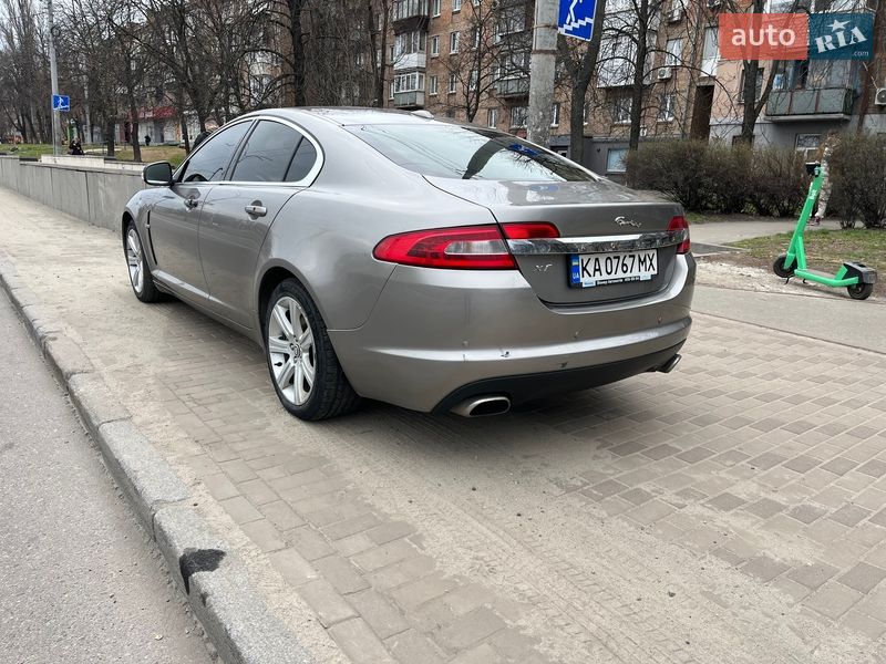 Седан Jaguar XF 2008 в Києві