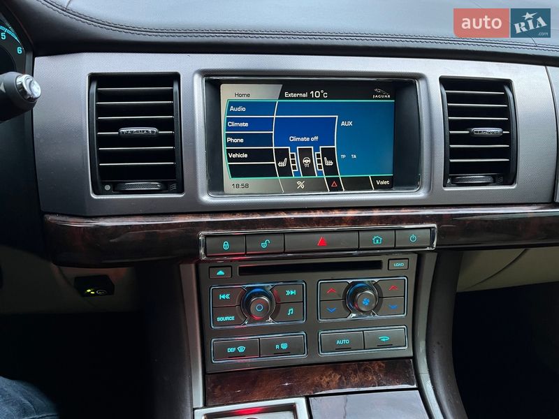 Седан Jaguar XF 2008 в Києві