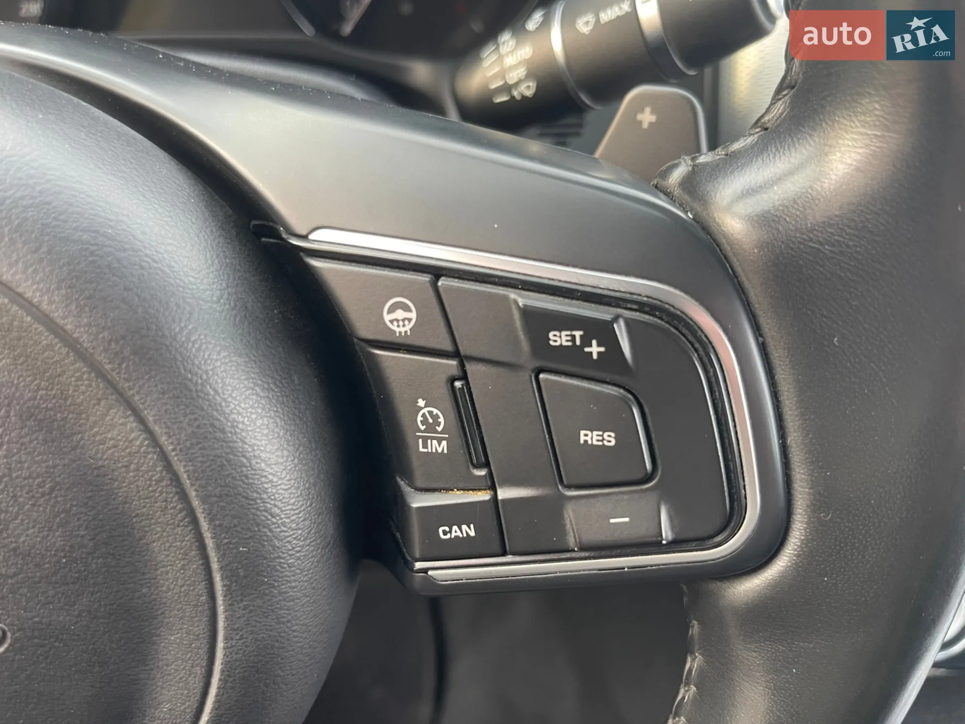 2017 Jaguar XF - мініатюра 34