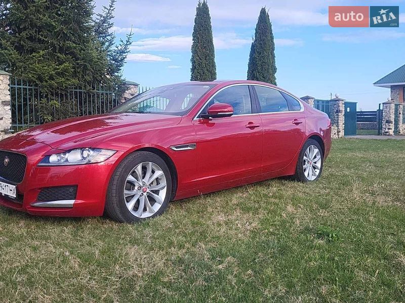 Седан Jaguar XF 2016 в Києві