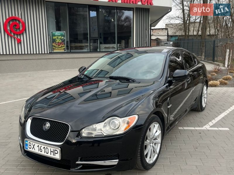 Jaguar XF 2011