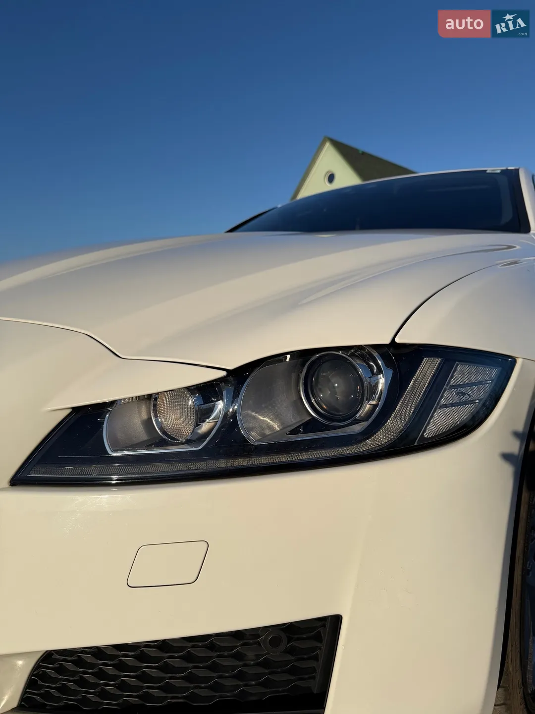 2017 Jaguar XF - мініатюра 10