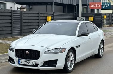 Седан Jaguar XF 2016 в Києві